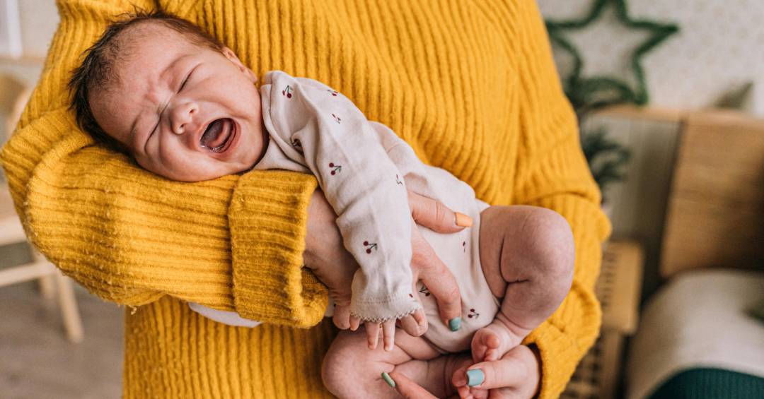 Guia do choro do bebê: como saber se é fome, sono ou desconforto?