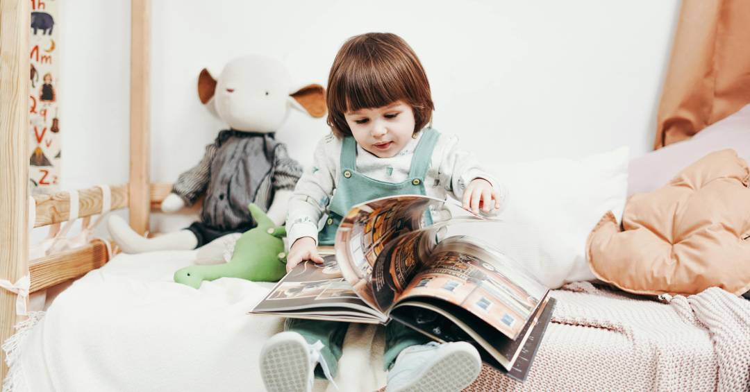 Sinais de que é hora de trocar o berço do bebê pela cama na hora de dormir